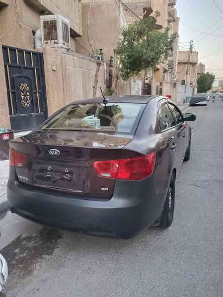 سلام عليكم فورتي موديل 11 انكليزي سيارة ما مبدل جاملج ايسر فقط سياره كفاله محرك ٢00مكاني بغداد حريه *********** السعر 85 وبيها مجال
