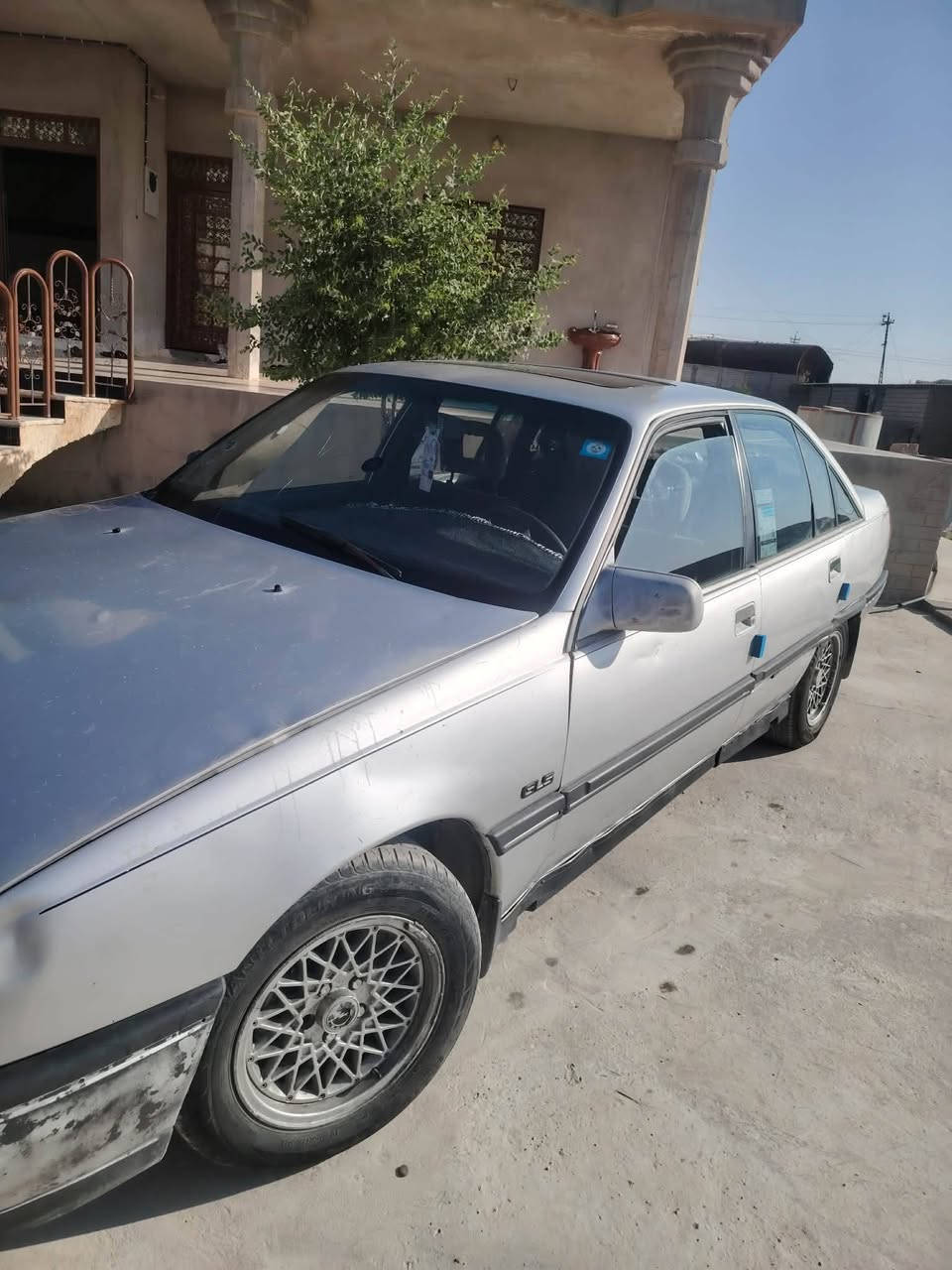 اوميكا حجم 20 كير توماتيك سنويه جديده لل2031طخم تواير جديد محرك كير شرط سنويه بسمي شرط التحويل
التواصل ***********
