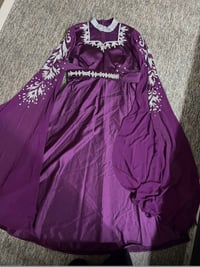 قياس ٤٨ • يلبس وزن ٧٥ • ما لبسته