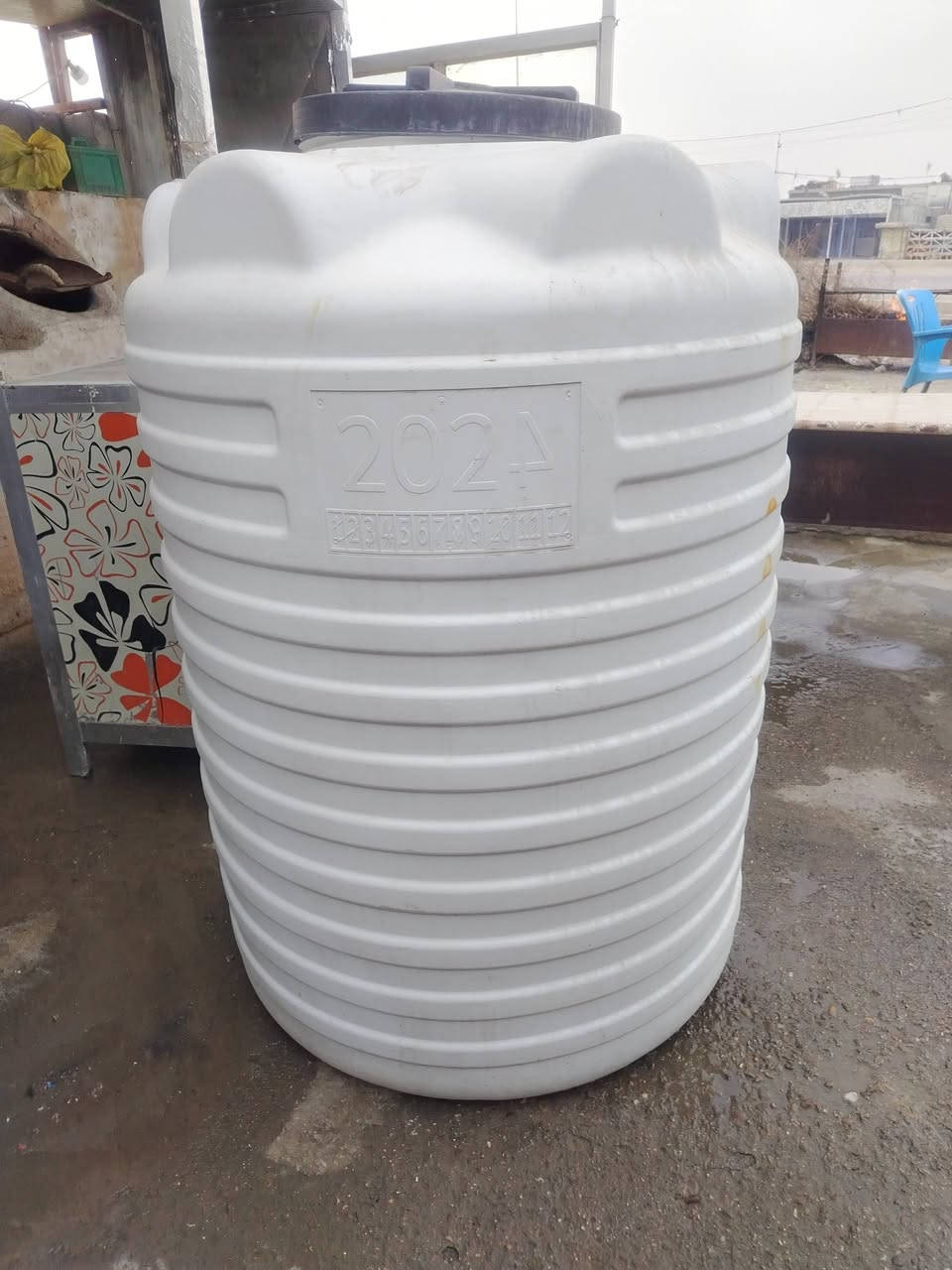 تانكي 1000لترسعر 50 جنبر جاي يرادله ترتيب سعره40ميز مرمر سعره 40  وتصل وبيك خير وتدلل***********
