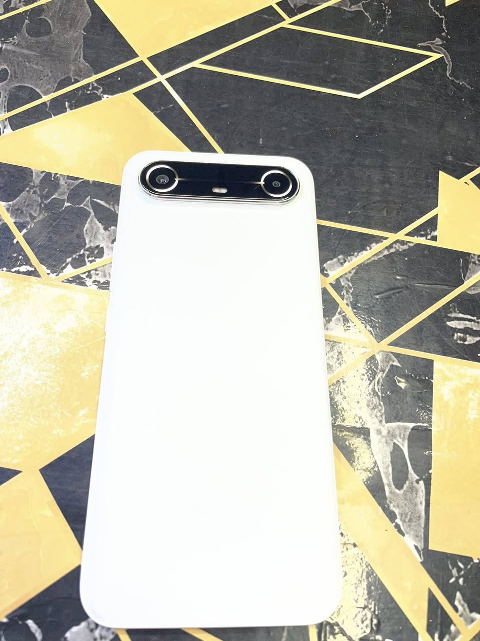 السلام عليكم
تكنو بافو سلم 5g للبيع
المواصفات مذكوره بل فيديو
وكفره وشاحنته وكارتونته كلهن وياه 
جديد مابي شي بس مالعرفله متعلم ع الايفون 
اشتريته ب 300 ب 275 اريده وبي مجال 
مكاني بغداد الوشاش 
الرقم ***********
