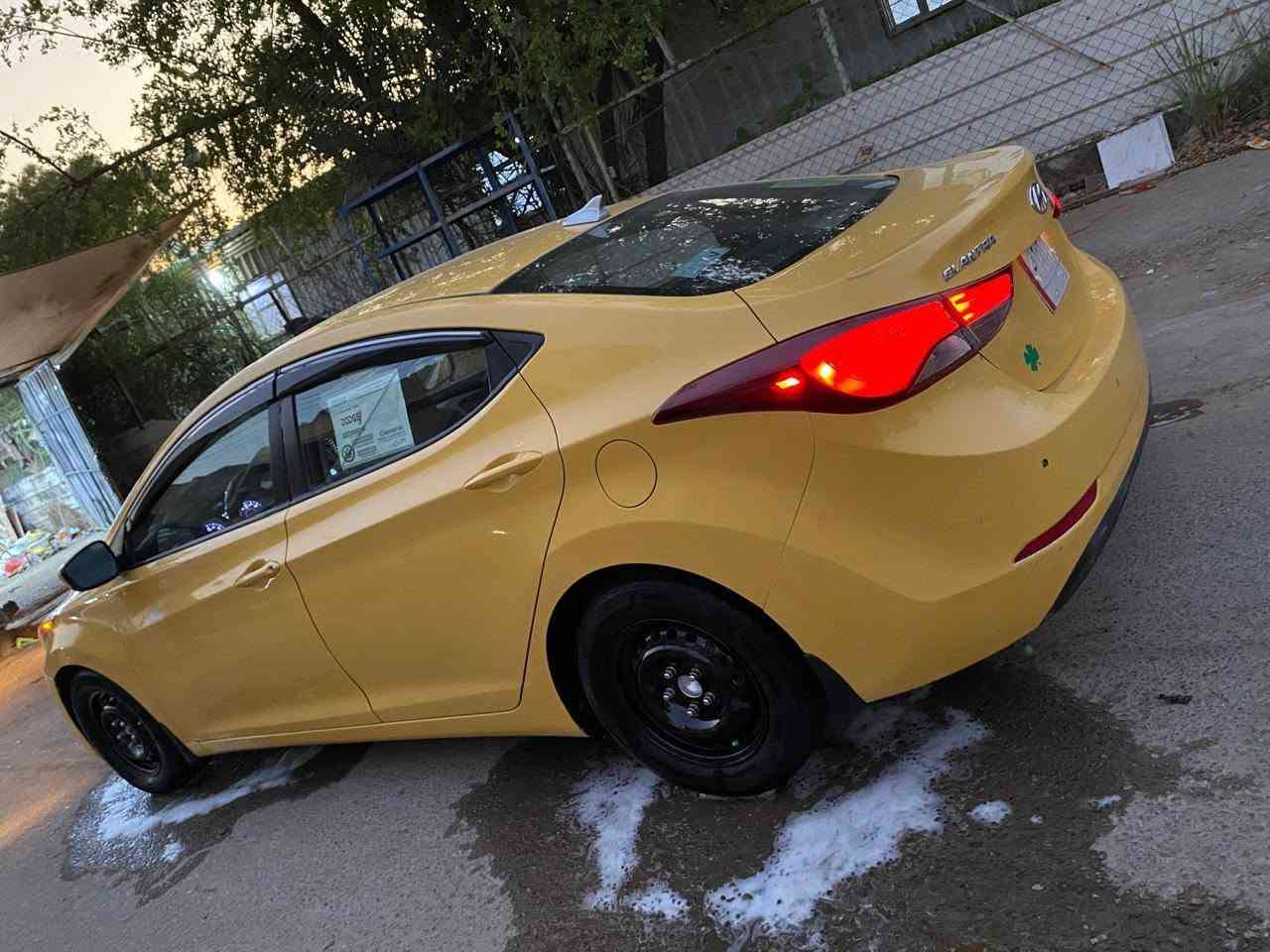 الانتره مديل ٢٠١٦ رقم بغداد وارد امريكي حادثه جاملغ الامامي جهت سايق حادثه كلش حلو بطرف الشاصي تصليح كلش بسيط وباقي ليبل واحد  كير مكينه حداديت صدر تبريد مكفولات مكينه وكير ما مفتوحه مابيه نقص سعره 105وبيه مجال بسيط مكاني شهداء البياع ***********
