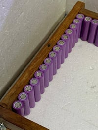 حامل بطاريات • متوفر • جوزي 15*25