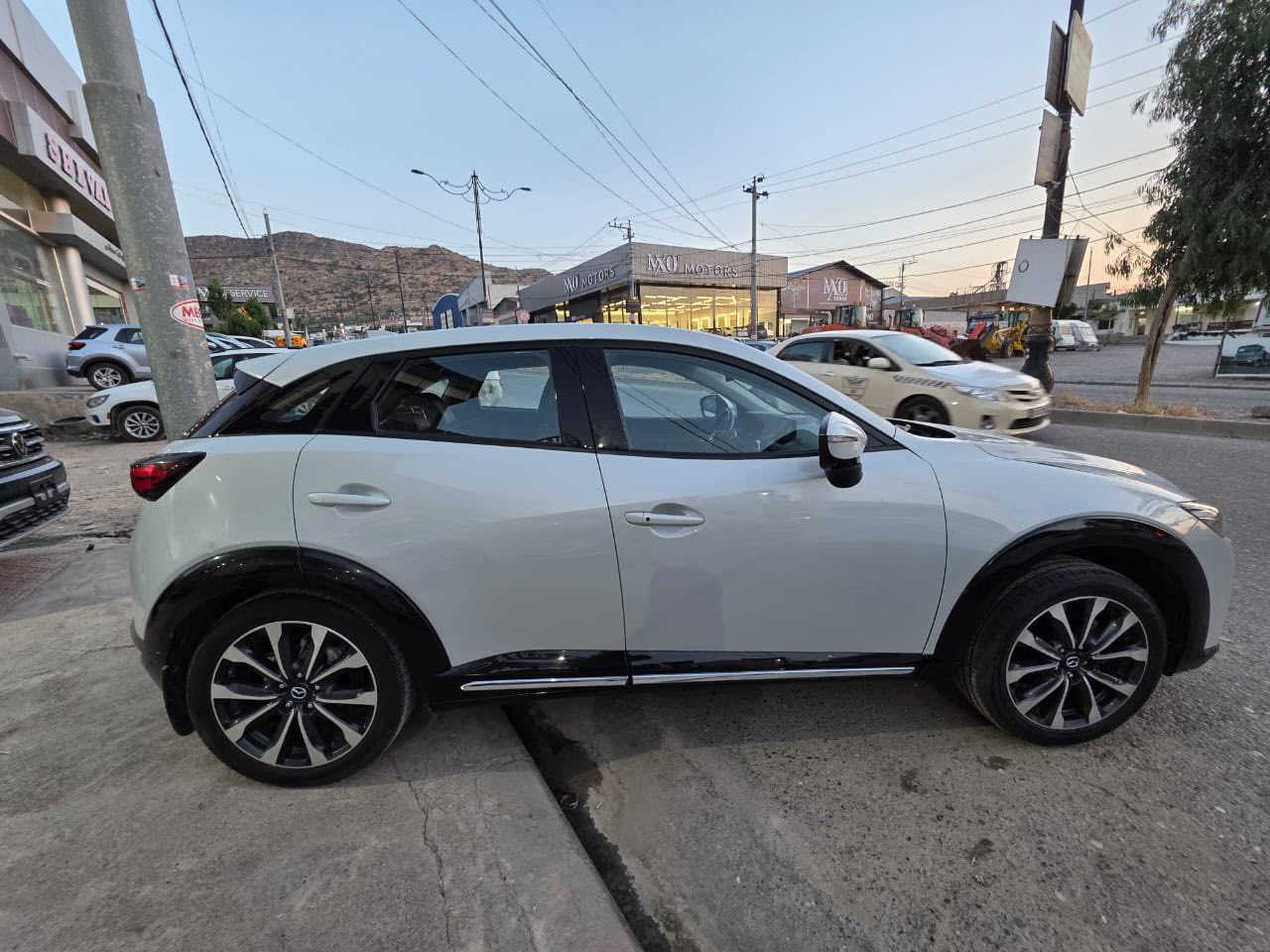 Mazda Cx-3 2022
مازدا سي اكس ٣ ٢٠٢٢

فول مواصفات وارد لمريكي بيه فقط رش مقدمة البونيد 

 
 يتوفر لدينا شحن الى الامارات وتركيا   
خدمة التخليص الكمركي والنقل الى جميع محافظات العراق من جميع منافذ العراق الحدودية  

للتواصل *********** بغداد 
*********** دهوك
*********** دهوك
00905348133355 تركيا 
العنوان : بغداد / البلديات / قرب جسر 7 نيسان  
دهوك / شارع بهار ستي / داخل المعارض / معرض رشيد سعيد 
#مزاد_هايدرا
