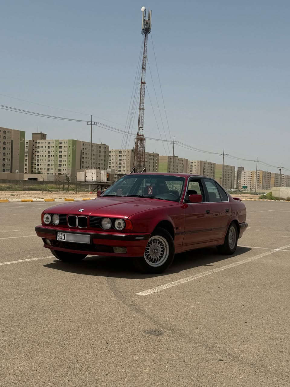 BMW 1992 للبيع بسعر مناسب
مكينة مسكر 
كهربائيات السيارة كلها شغالة بدون نقص
حدادية 100‎%‎ 
مكينة 100‎%‎ 
گير 100‎%‎ 
تبريد شغال ثلج 
مسجل بلوتوث شغال 
سنتر لوك بصمة قفل وفتح الابواب 
السيارة مكفولة من الضربة والخياس مصبوغة جمالية فقط
تخم تايرات جديد  
اللون ماروني مميز
رقم بغداد الجديد تحويل مباشر "" 
 
السيارة تاخذها متصرف عليها ربع كاملة 
للبيع بسعر 60 وبيها مجال للأستفسار أكثر 
خاص او الاتصال 
 *********** واتساب فقط 
 *********** اتصال فقط
