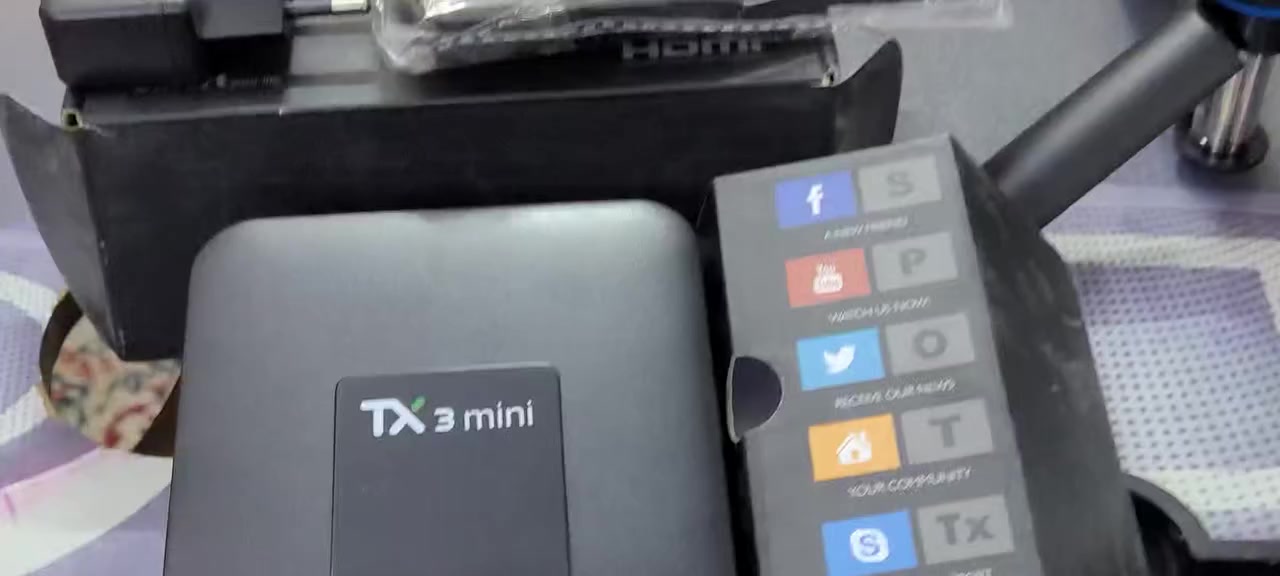 تيفي بوكس شركة TANIX
ذاكرة 16 رام 2 
4k
كامل مكمل مسجل جيميل 
يوتيوب نوعين مسجل ويوتيوب سمارت بدون اعلانات 
برامج تلفزيونية شامله كل القنوات الرياضية والعربيه والعالمية 
سينمانا
السعر 25 مع البرامج والتوصيل


**إذا كنت صاحب هذا الإعلان وتريد حذفه لأي سبب، رجاءا أرسل رسالة إلى الدعم الفني**