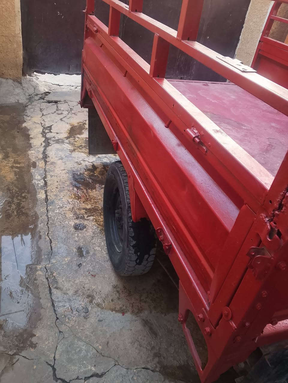 سلام عليكم ورحمه الله وبركاته 
ستوته للبيع موديل 2014 اوراق كامله 
محرك وكير خير من الله كهربايات كله جديده 
العنوان ديالى سعر 900 اوبيه مجال


**إذا كنت صاحب هذا الإعلان وتريد حذفه لأي سبب، رجاءا أرسل رسالة إلى الدعم الفني**