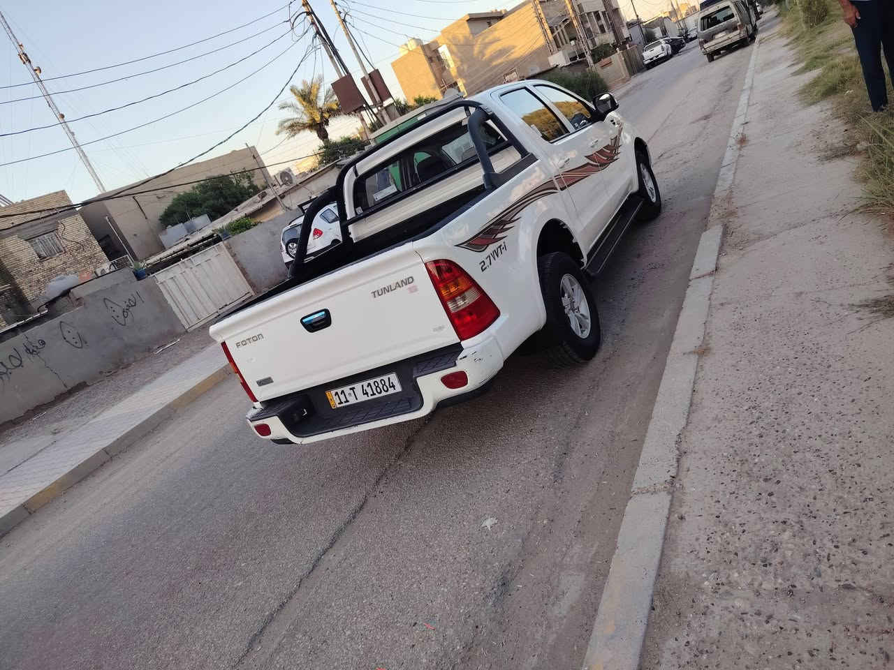 السلام عليكم بيكم جديده وضع شركه كله على شركه  ماشيه ٩٠ سياره اخت زيرو موديل ٢٠٠٠ مكان سياره بل دوره هاتف ***********
