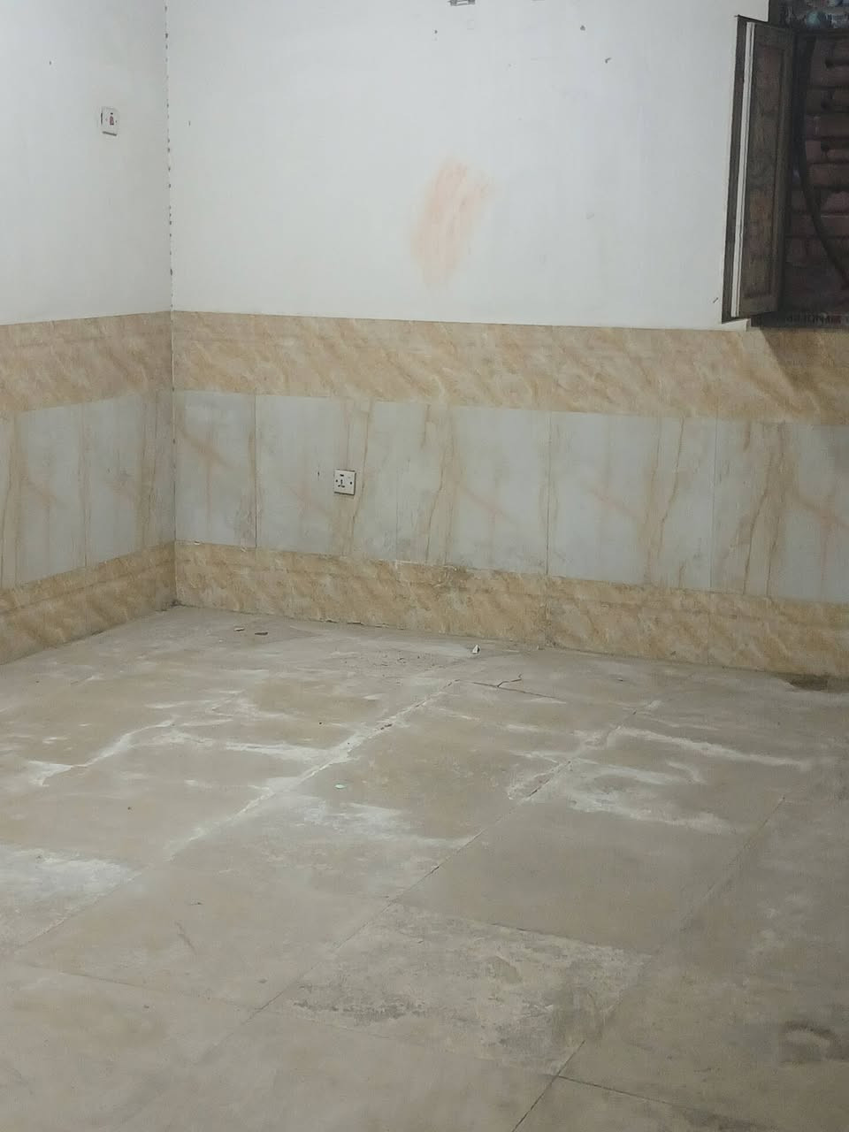 شقه للايجار
البلديات شارع الكهاوي قرب ابو حيدر المعالج 
للاستفسار ***********
