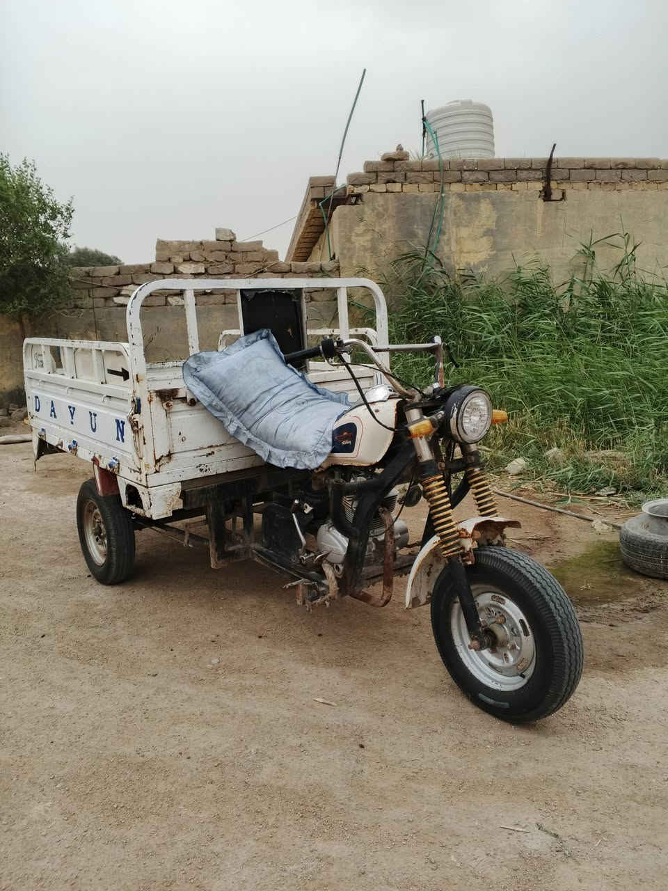 السلام عليكم ستوته ٢٠١٨ اوراق موجوده بس البليته مال الشاصي ضايعه عوزهه باتري كهربائيات شغاله مكينه شرط 
((مراوس فقط بادوات جديد)) 
الي عنده ينزله بالتعليقات 
***********
مكاني ناصريه مركز
