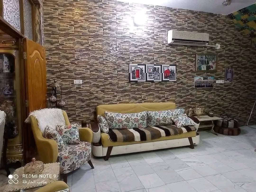 دار مؤثث للايجار
حي الصحه
مساحه 200
طابقين
ثلاث غرف نوم
حديقه،بارك سياره
استقبال، كليدور، مطبخ
مجاميع صحيه
للاستفسار
***********
