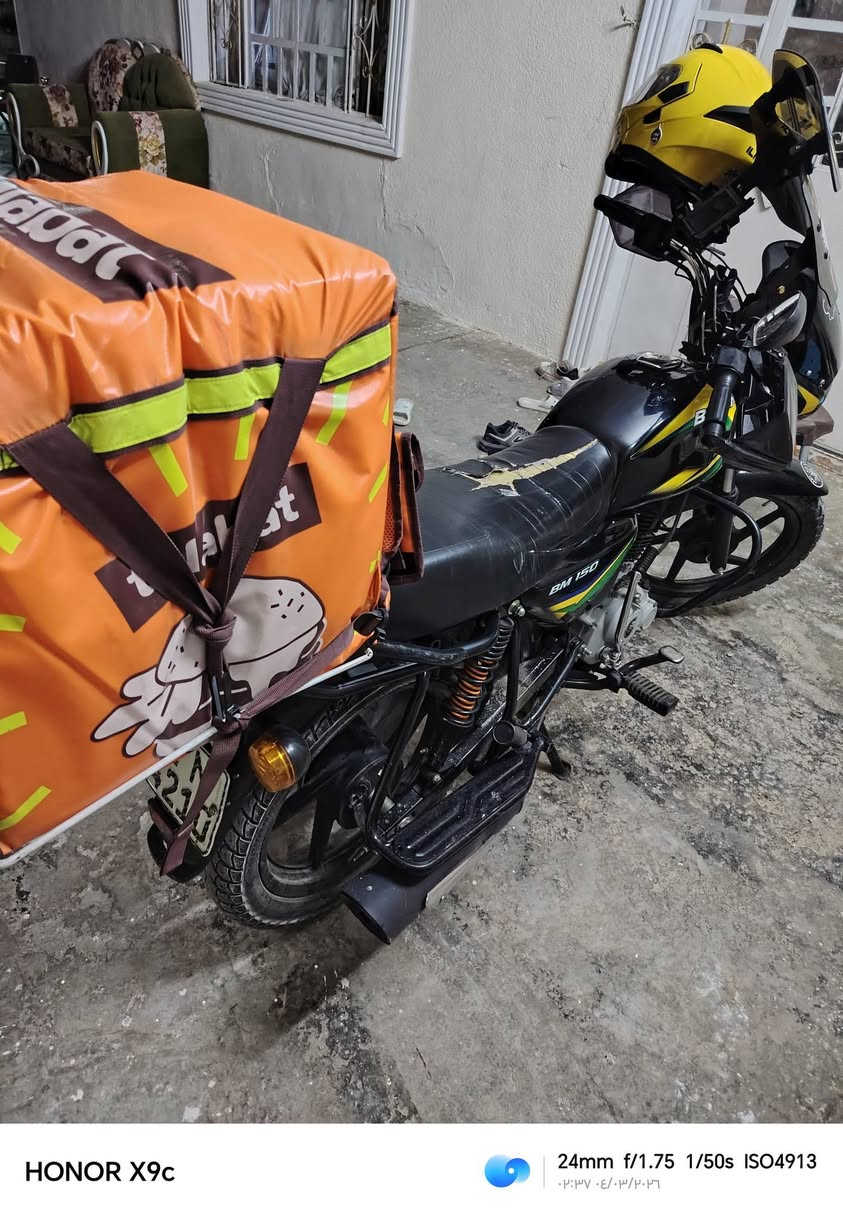 دراجة للبيع موديل ٢٠٢٣ شهر ١٢ مكينة مامفتوح خير من الله السعر ٢٣٥٠ وبي مجال بصيط للاتصال ***********
