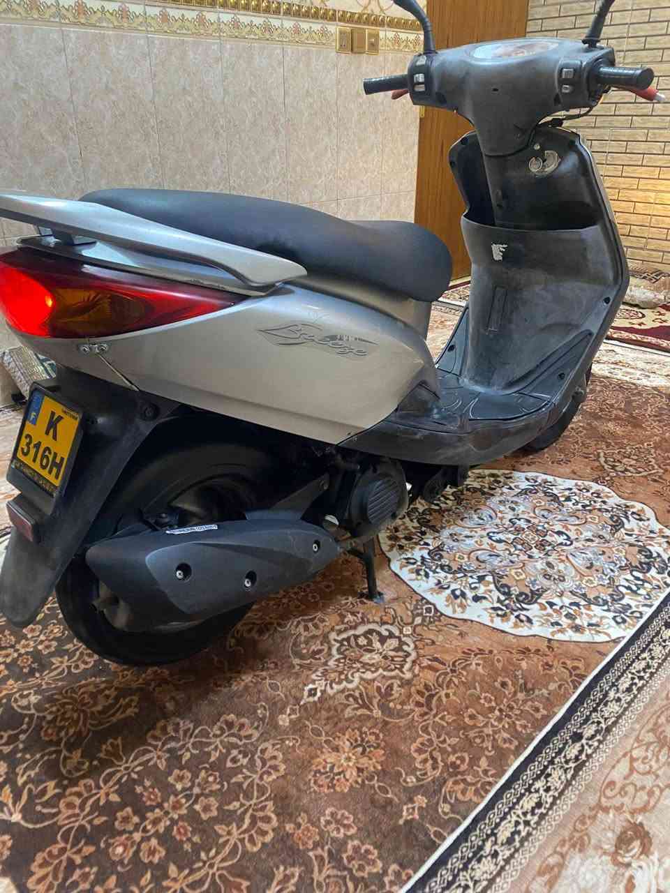 السلام عليكم بريز كفاله عامه كفر ومكينه اي نقص مابيها كله بلاديه وبرغي مامفتوح بيها كفاله عامه كله اصلي كفاله عامه 650المكان الشعب رقم الهاتف ***********
