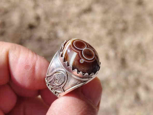 سليماني عينين مساويات دهن ودبس بصياغه مميزه السعر 45  الف للطلب ***********
