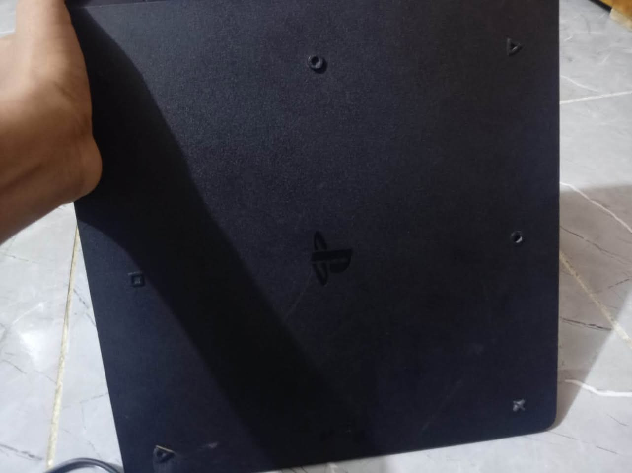 سلام عليكم بلي فور وحد تيرا نضام ١٣ ستيكر كلش نضيف  دبل جوستك ملحقاته كامله وتساب ‪+964 774 676 2128‬
