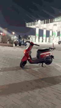 السلام عليكم ماكس بوليسي للبيع كفاله عامه من كلشي الكهربائيات كلها شغاله عليها كلوب زنون اشاير وسلف كله شغاله ما مفتوحه مال جناي السعر مليون وبيها مجال حك الجيه مكاني البصره جمهوريه ***********
