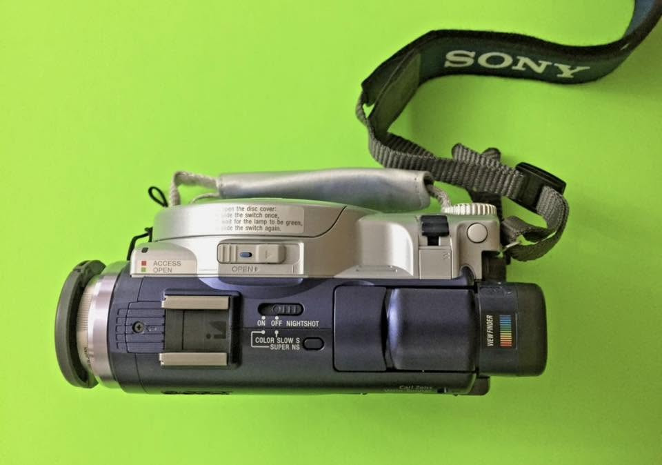 كاميرا sony DVD cam ديفيدي  ياباني اصلي للبيع


**إذا كنت صاحب هذا الإعلان وتريد حذفه لأي سبب، رجاءا أرسل رسالة إلى الدعم الفني**