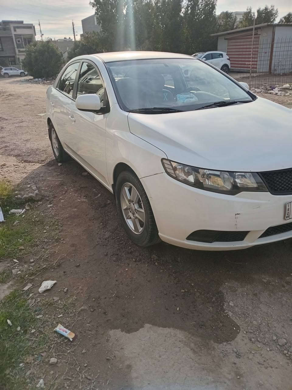 السلام عليكم للبيع سيراتو موديل ٢٠٠٩رقم أربيل انكليزي بأسمي سنوية لل ٢٠٢٩ محرك وكير بحالة جيدة بيهةطخة بسيطة بالأمام بدون تبديل السعر ٩٣$ وبيهة مجال/***********/مكان السيارة بغداد
