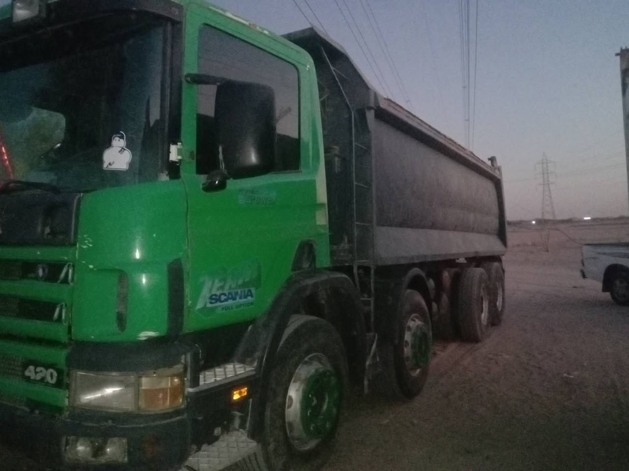 السلام عليكم اسكانيه عكرب البيع موديل 2000  إلى 27 رقم بصره تحويل مكينه انجكتر كير 3ب3 مجموعه جبليه استفسار على هذا الرقم *********** أو ***********
