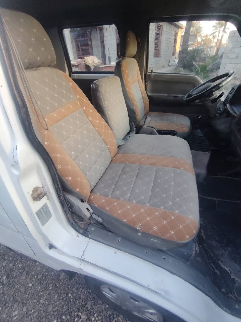 السلام عليكم سياره للبيع
ام اعيون موديل 2001

رقم بابل انكليزي سنويه بسمي السنويه ٣١

محرك كير اكسن مكفول تخم تاير السعر80 وبهه مجال

*********** مكاني المحموديه
