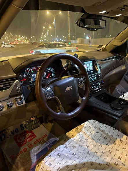 سلام عليكم 
للبيع او مراوس  تاهو LTZ وارد امريكي
موديل 2017
السعر 320 وبيها مجال  
ماشيه 140ML
اقره تفاصيل لسياره ولتقارنها بل مهجومات ول بدون مواصفات 

مواصفات السياره 
_____________ 
بصمه وتشغيل عن بعد 
فتحه سقف سلايد 
رادار امامي وهزاز كشن 
ويل قياس 22
كشن خلفي منفصل VIP
داخل بيجي وجوزي 
شاشه خلفيه DVD
شاشه اماميه كبيره تدعم كار بلي
نفكيشن ونضام ملاحه 
كزوز اكسفورس 
نضام صوتي بوست 14 سماعه 
هيتر مري واشاره بل مري 
مري شفط 
كشن تدفئه امامي خلفي 

ومواصفات ال LTZ معروفه تفتح الباب تشبع مواصفات 

حادث السياره 
___________
جامغ جه السايق صبغ
جاملغ خلفي جه السايق صبغ 
باب السايق تبديل لون السياره بدون قطره صبغ 
بدون داخل بدون تكمه بدون شاصي كفاله كفاله شاصي وتكمه ولغد كفاله من جكه الابره شرررط 

الاضافات العلى السياره 
______________
حلك كزوز كورسا اصلي ثنائي 
منضومه زنون عالي ناصي وكشاف اوزون اصلي 
تخم تاير برجستون اصلي 
ادامه كامله علسياره فيتبم وبلكات كله اصلي وكاله 
سياره نقص برغي مابيها 

لل استفسار 
_________
اتصال ***********
واتساب ***********
