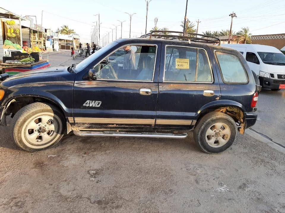 سلام عليكم
سبورتج موديل ٩٣ بدون صبغ 
تبريد شغال
كير ومحرك وصدر كله سليم،رقم انبار
مكان السيار الانبار
رقم الهاتف ***********
