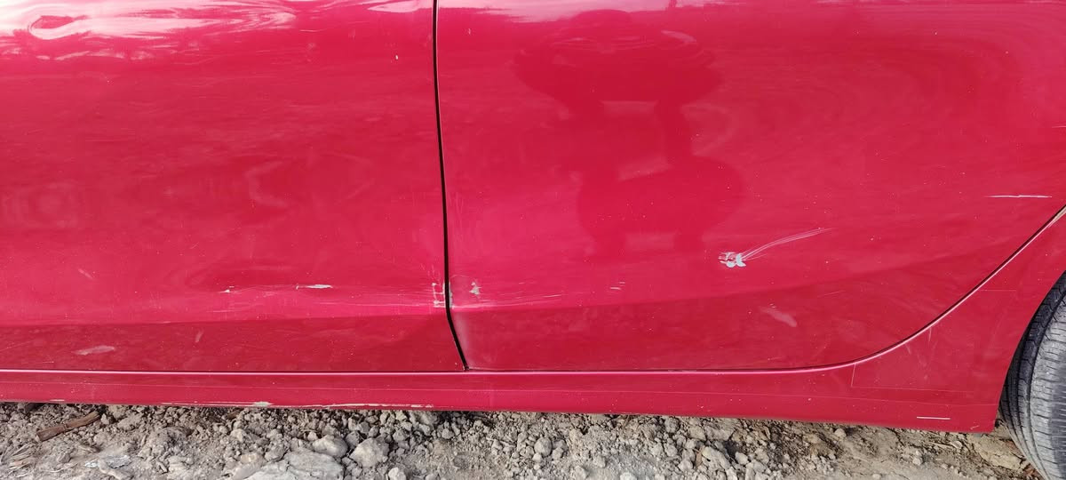 الحادث موضح بلصوره. وراجع علئ البارد فقط بدون صبغ.. ماشيه 65الف اتصل وتدلل ***********
ملاحظه.. السياره معوقين بيها بعد سنتين صير حره البصرة, العراق
