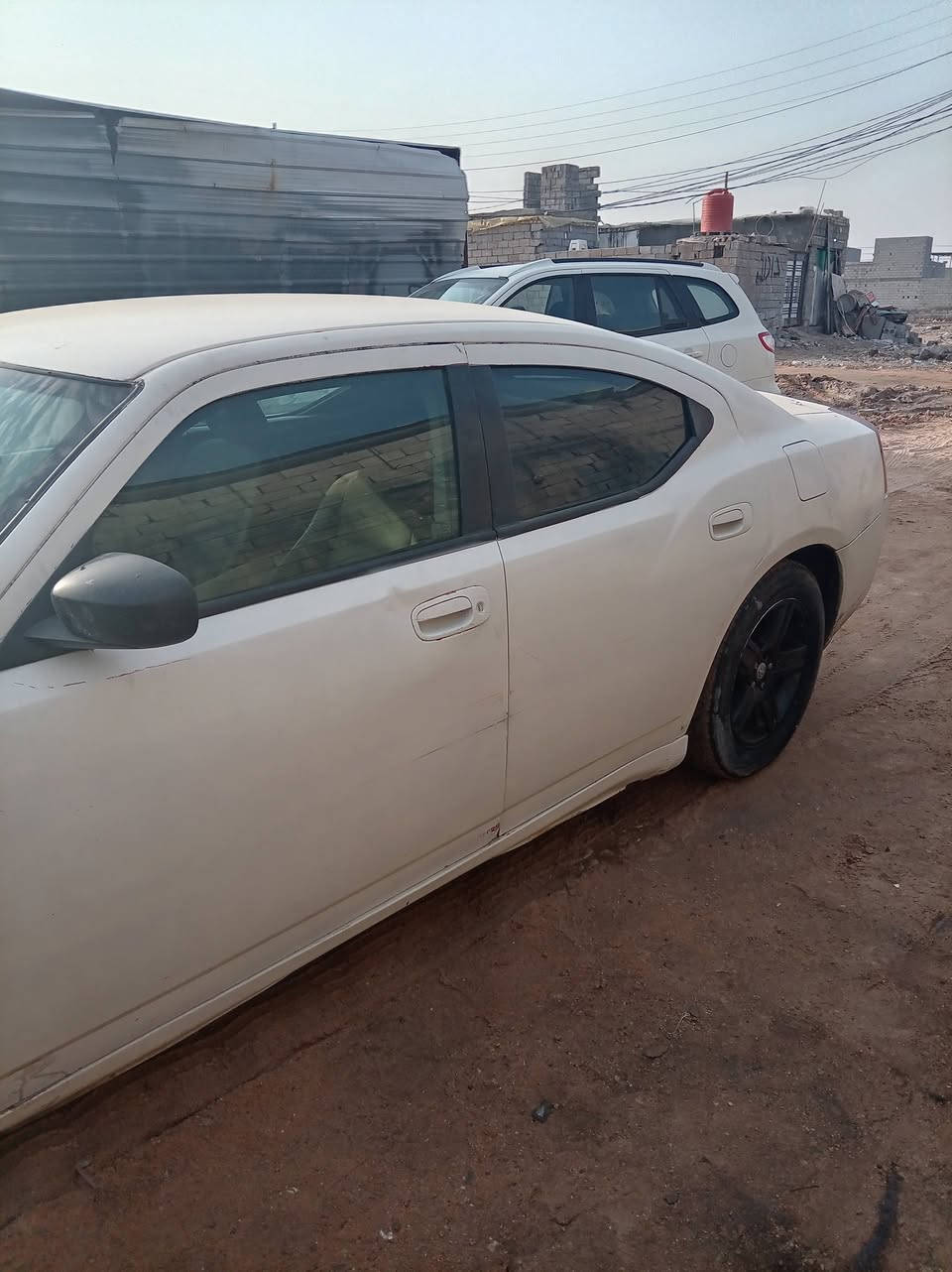 يا الله سلام عليكم جاجر ١٠ للبيع ادوات ادوات اتكفل بس السرقه سياره حلوه كير مكينه لوك نقصها بس المشط يتجفت لن ما اعرف شبي سياره كوم حديد شغاله وتمشي شاشه سماعت جدد حداده نص عمر مو حداده جديده كشر السياره شوف العين رقم شمالي بيها سنويه مكان السياره بصرة ابو الخصيب رقمي *********** سعر ٣٥ وبيها مجال لشراي
