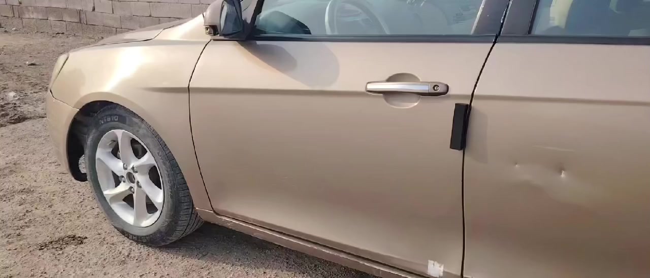 سيارة للبيع نوع ام كراند
سيارة محورة كورله كير ومحرك وضفيره وعقل
السيارة كللش حلوه مديل 2012
رقم بغداد مكان الشوملي السعر 45وبيها مجال 
***********
