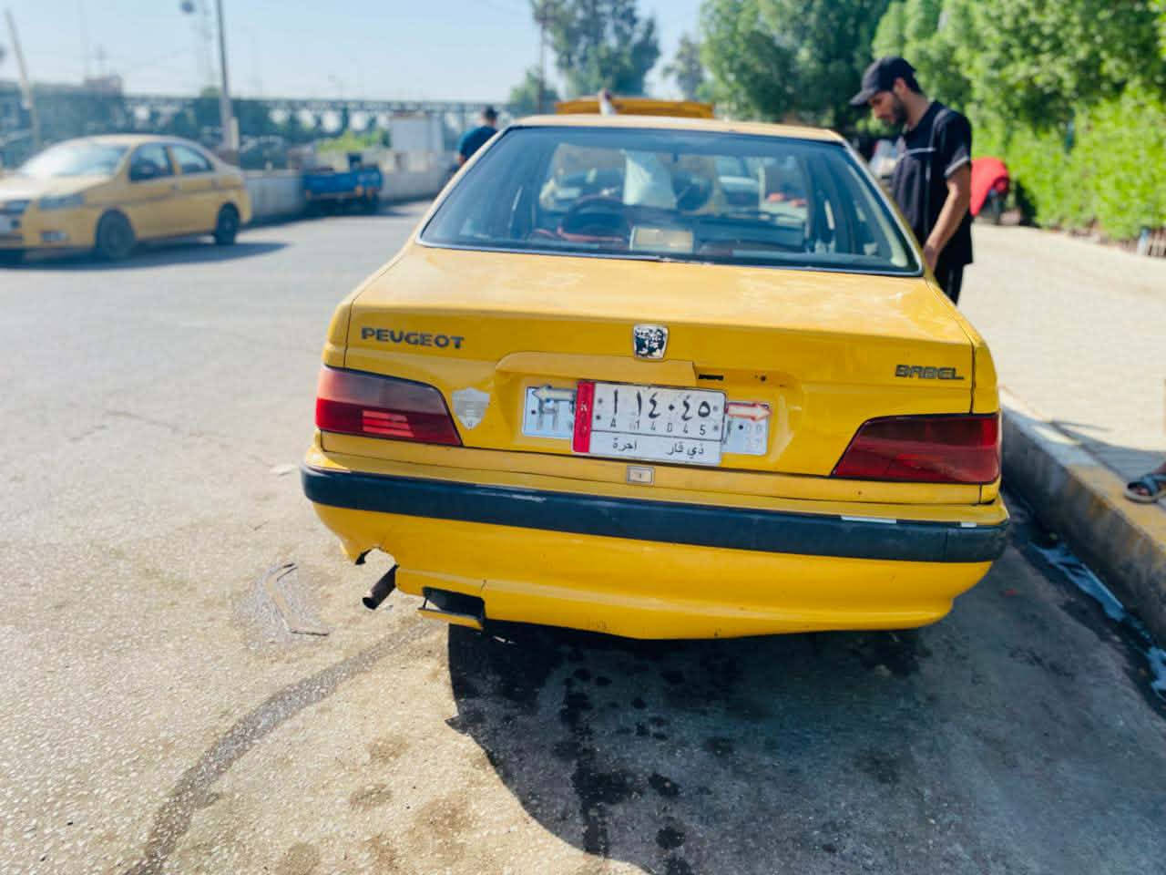 سلام عليكم بيجو بارص مديل ١٥
كير مكينه شرط 
رقم ذي قار 
بيه بجم مبدل السياره 
راعيه موجود 
مكان السياره الديوانيه قضاء الشاميه
سعر ب٢٥ وبيه مجال قليل
مكلف بنشر رقم راعيه 
***********
