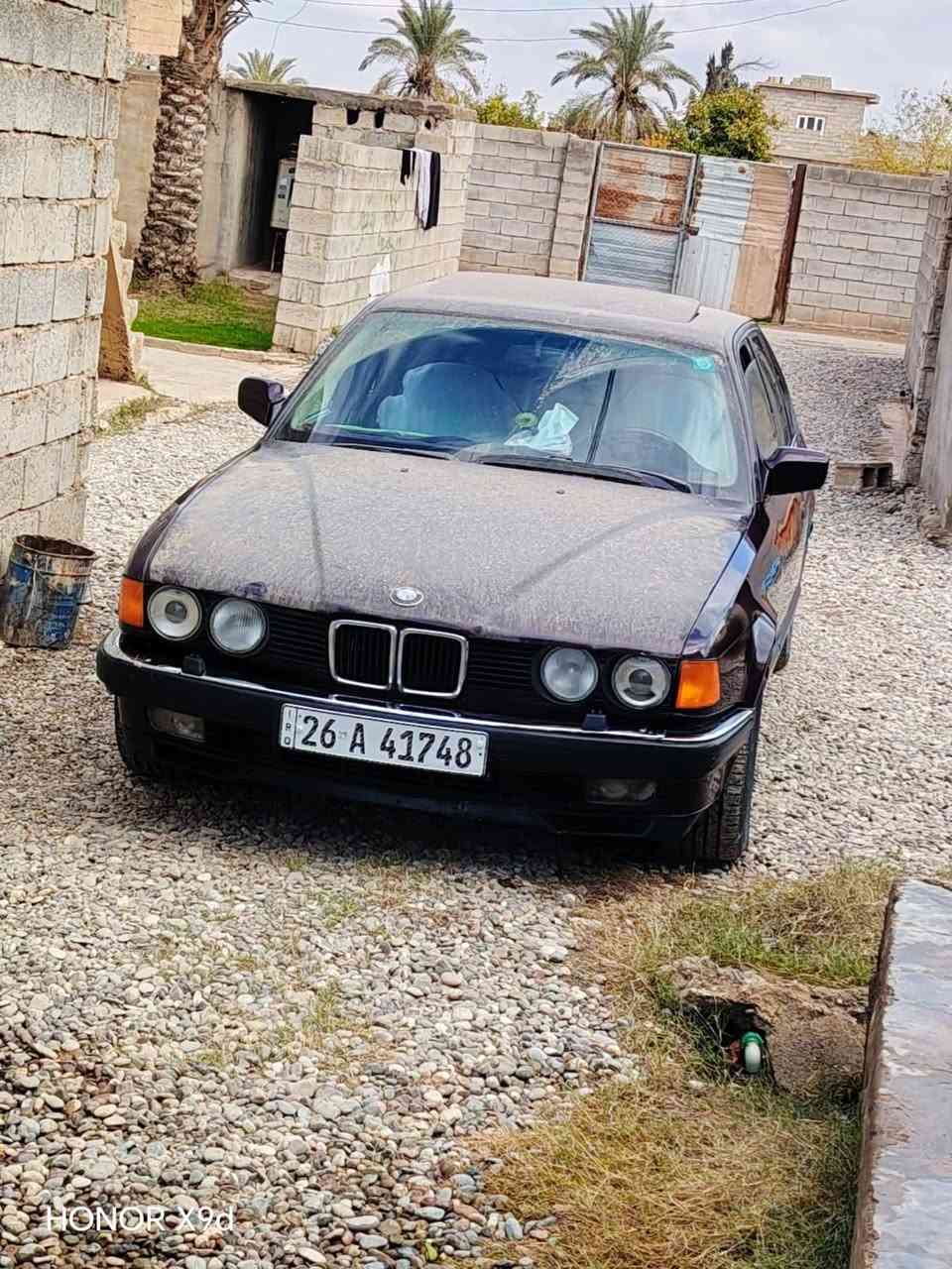 BMW لون اسود باذنجاني رقم صلاح الدين بأسمي نافذه ل. ٢٦/٦/٢٠٢٨ سياره تخم تاير جديد صدر محرك جديد كير جديد تبريد ثلج سياره كامله مكمله موديل ١٩٩١سياره فول تنته برده خلفيه برداة بالبوب بلاد 
سياره صبغ عام فقط للجماليه ترايك للبصره

‭ 0773 414 5315‬
