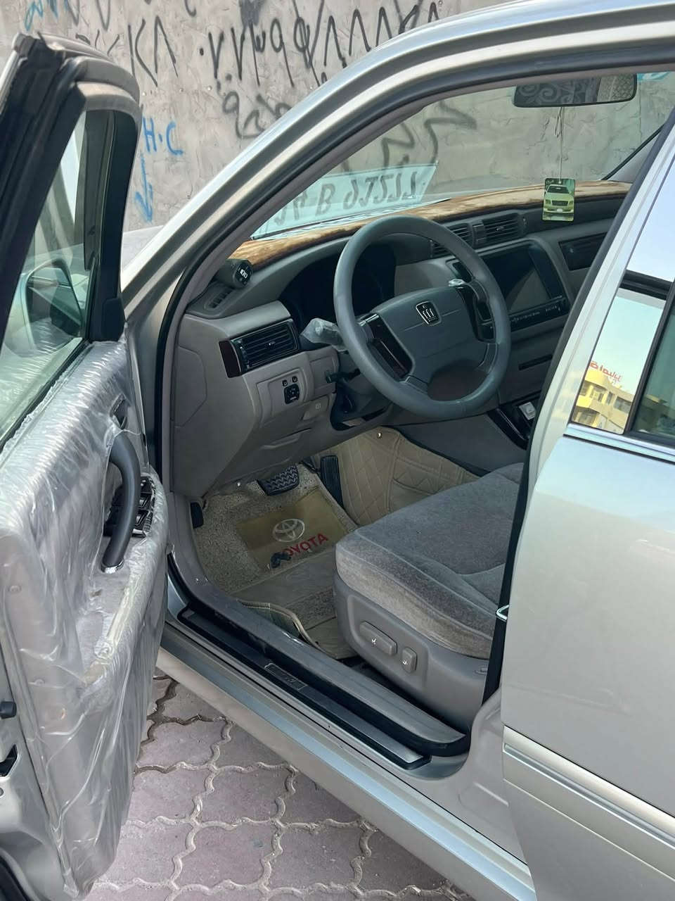 سياره ملكه جديده بمعنه الكلمه سياره كفاله من كلشي كصه نقل سياره كلش جديده المكان البصرة (مكينه ديفور الصغير )***********)***********
