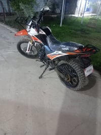 سالم عليكم دراجه قفاز سونك لبيع موديل 2026 محرك 200 مكان بغداد 0777689...