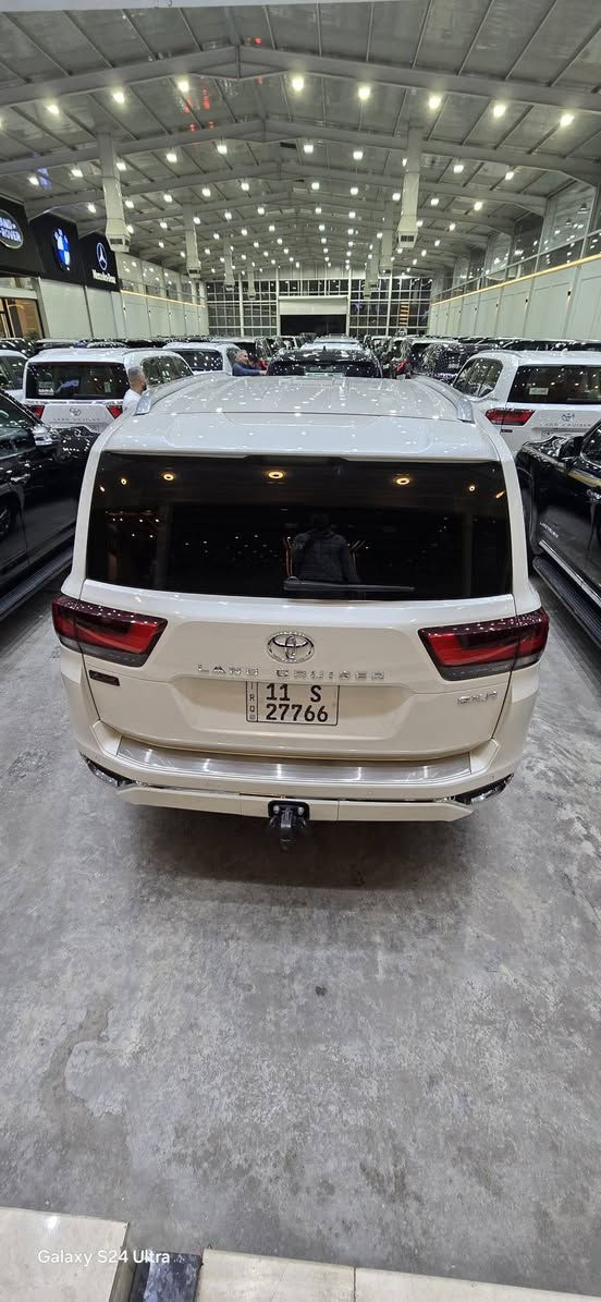 سلام عليكم موديل ٢٣ ساز جي اكس ضمن الضمان ماشية ١٠ الف كفالة عامة فقط رصعة بالباب السعر ٦٥ للاستفسار ***********
