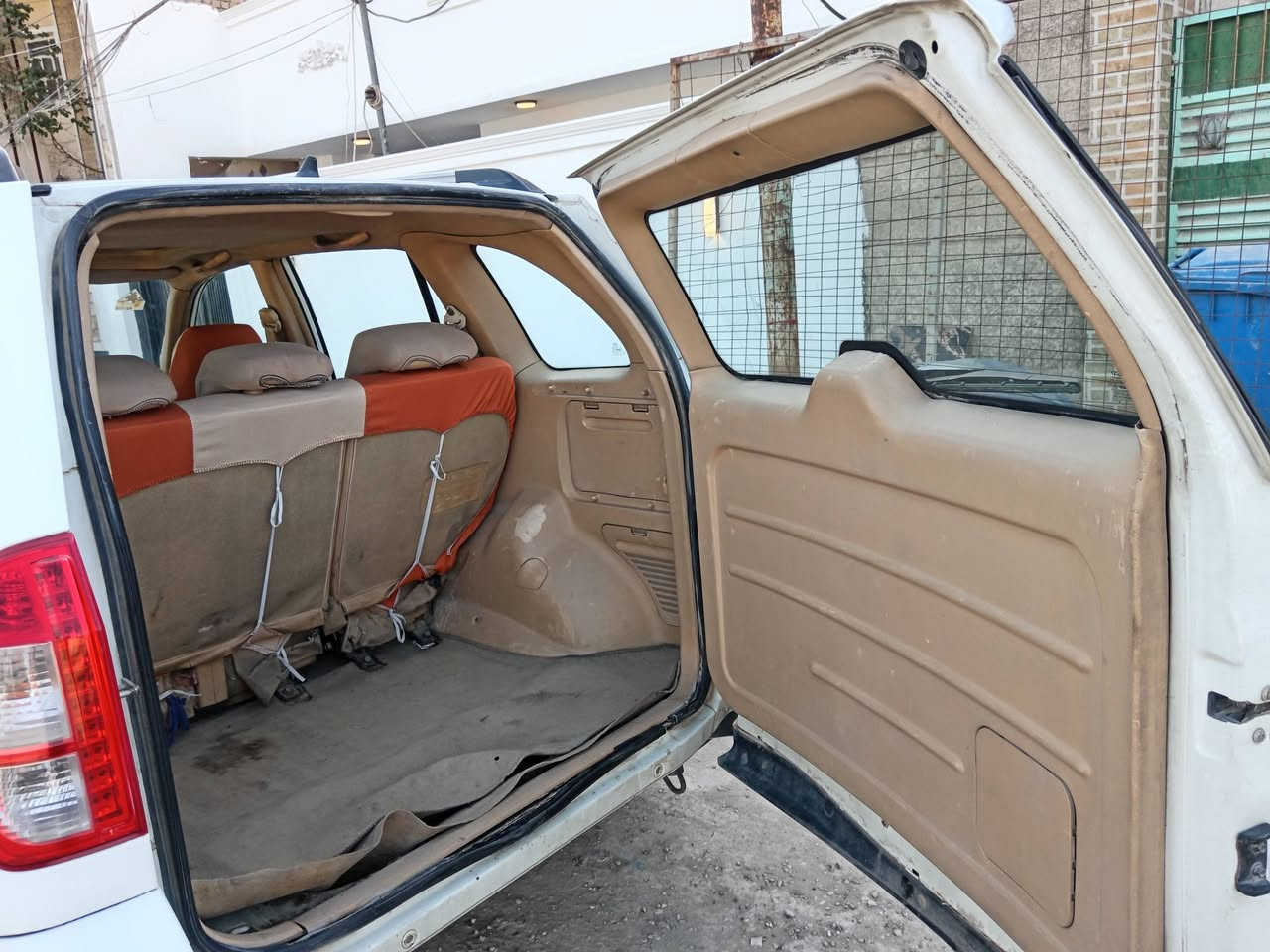 السلام عليكم للبيع تيكو ٢٠١٢ شكل ٢٠١٣ رقم بغداد  سياره جاهزه مابيه اي نقص  سياره جديده كير مكينه صدر أمامي خلفي كله تمام تخم تاير جديد مكينه ١٨٠٠ كير كهرباء تبريد ثلج تدفئه بلكشنات شاشه كامره  كشنات جلد بلاد  تحكم ستيرن فتحه كهرباء  سياره كلش نظيفه مكان السياره حي العامل عالسريع الملحانيه قرب مسبح الرافدين موبايل *********** أثير *********** السعر ٥٧ وبيه مجال حك الجيه تحويل ثاني يوم
