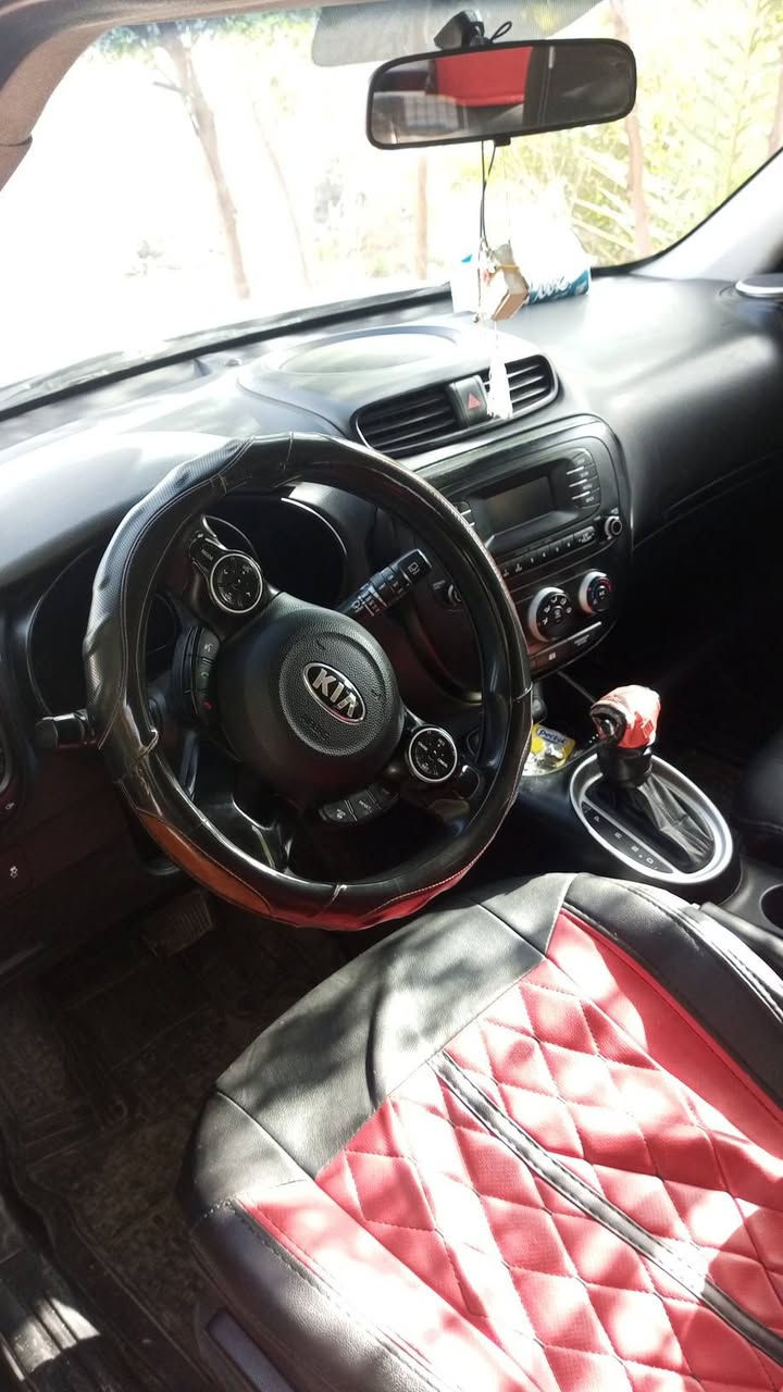 السلام عليكم...صول موديل 16 لون نفطي سياره جاهزه بدون حادث بيه جراد خفيف باسمي محرك 1600 تحكمات ستيرن كامره خلفيه تبريد شغال سياره جاهزه السعر 120وبيه مجال موبايل ***********...بيع او مراوس
