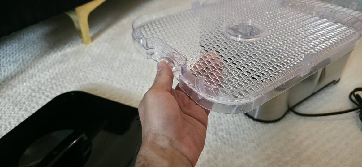 مجفف فواكهه جديد الجسم ستانلس ستيل ٤ طبقات ممكن استخدام منزلي او للمشاريع الصغيرةة
للفواكهه المقرمشة والصحية
فقط اكو فطر بسيط موضح بالصورة خليت عليه صمغ قوي جدا
الجهاز جديد غير مستخدم
السعر ٤٨ الف توصيل ٥ الاف كافة المحافظات


**إذا كنت صاحب هذا الإعلان وتريد حذفه لأي سبب، رجاءا أرسل رسالة إلى الدعم الفني**