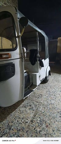 شباب عدي تكتك للبيع ٢١شهر١٢بيهه دوس وبارد مضح بل صور رقم بغداد إنكليزي...