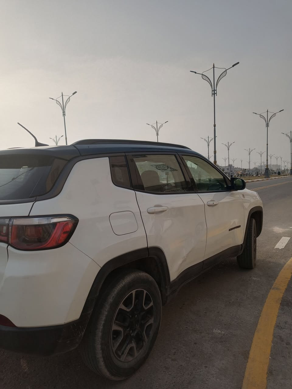 جيب كومباس 2019
أعلى فئة فول مواصفات عدا فتحة البانوراما
السعر 135 وبيها مجال
 للتواص ***********
