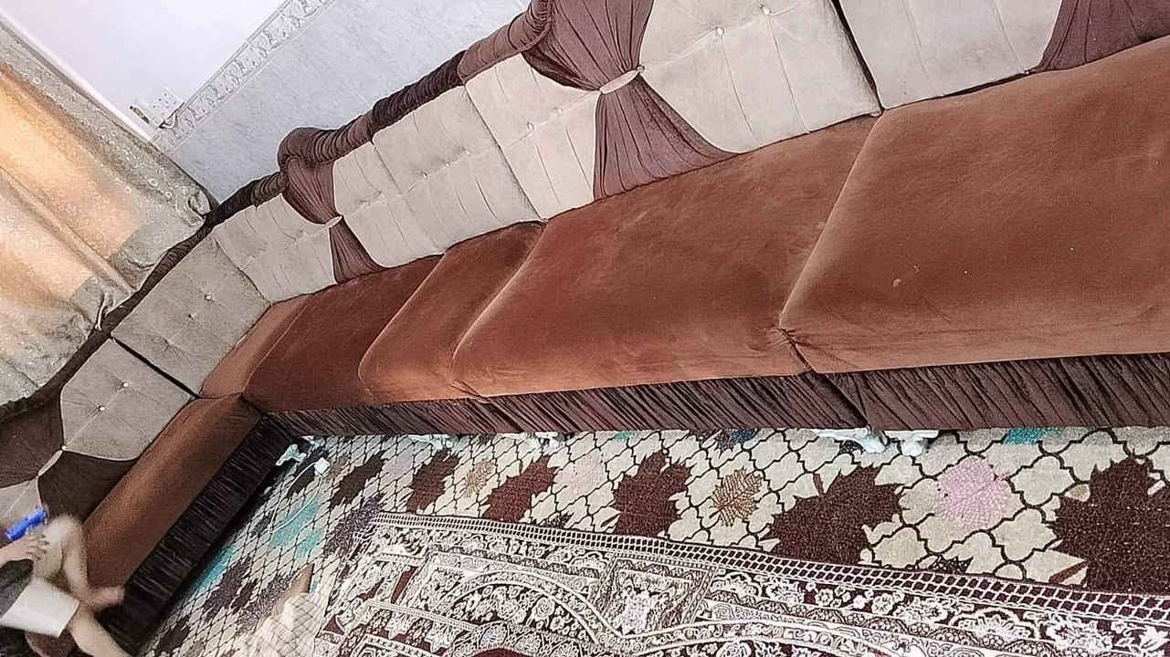 #ديوان #للبيع #مستخدم. 
#للبيع سعر 450
16مقعد 
#عنوان #كربلاء #العطيشي 
#تواصل #خاص #للشراي


**إذا كنت صاحب هذا الإعلان وتريد حذفه لأي سبب، رجاءا أرسل رسالة إلى الدعم الفني**
