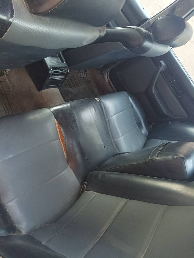 السلام عليكم BMW525موديل 1991لون اسود كحلي رقم نجف انكليزي سنويه لل27 سياره وراعيه نجف مكفوله من ظربه وشواصي ومداور ابيع كير كايم ونقص ايسي 
رقم الهاتف *********** النجف, العراق
