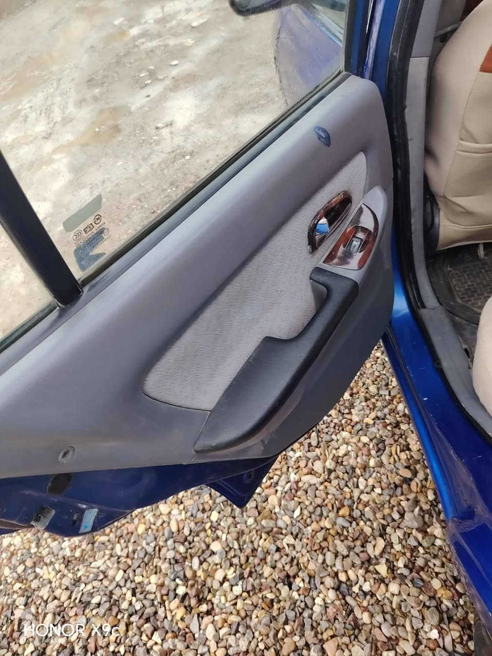 النترا ٢٠٠٥ مكينه ٢٠٠٠ بدون تنقيص وناعمه كير مكفول تبريد تدفئه دبلات أمامي وخلفي جديد تخم تاير بأسمي تحويل مباشر السعر ٦٥ مجال بسيط رقمي ***********
