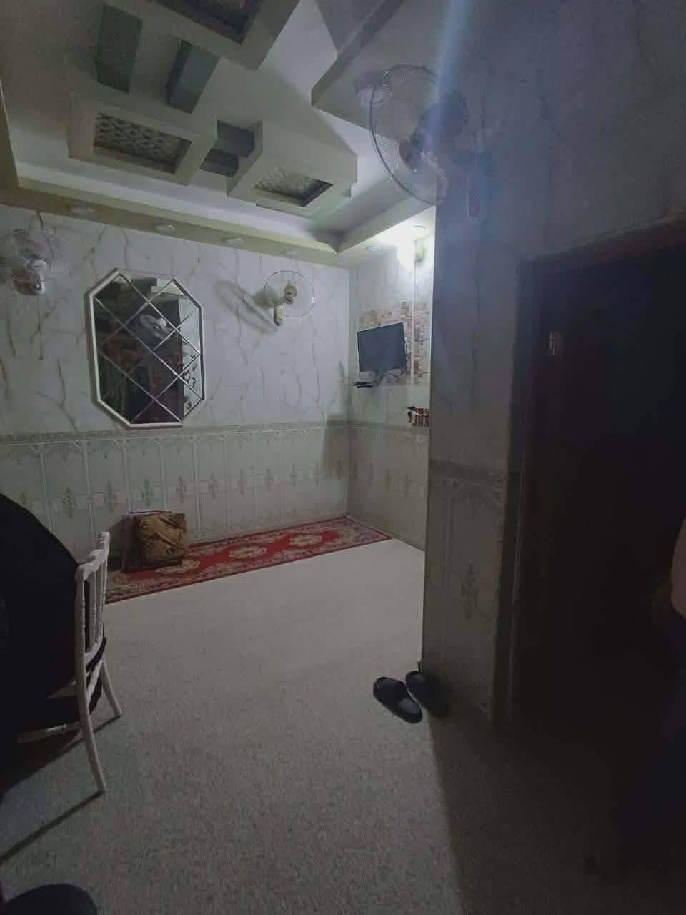 دار للبيع 130 متر بالنجف  حي  ميسان قطاع 24
ركن طابقين .... طابو صرف  
 
ملاحظة / مطلوب للمصرف العقاري(85مليون) 
القصد الشهري ... (437 الف )
 يباع  بمقدمة ( 60 مليون) مع المجال 

أساس وسقف صب  كونكريت  
طابق الأول / ... غرفة... صالة... مطبخ... أستقبال.. صحيات داخلية وخارجية  ... منور 

الطابق الثاني / غرفة... صالة.... صحيات

للأستفسار *********** واتساب أيضاً موجود
