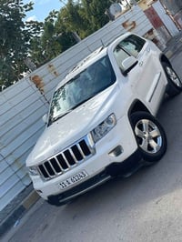 جيب كراند شيروكي خليجي لمتد ١ع ١ رقم بغداد انكلبزي بسمي  مكفولة من الد...