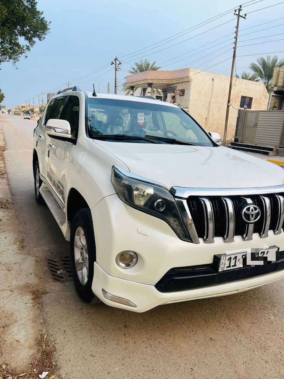 سلام عليكم
تيوتا برادو2012 محدثة2017 كويتية دبل تانكي
رقم بغداد الجديد بسمي 

السياره مكفوله كفاله عامه من الضربة و الصبغ والتبديل 

المواصفات 🥇🥇🥇🥇

 6 سلندر 

⬅️دفع رباعي فور ويل

⬅️ فتحة سقف ( سلايت) 

⬅️ دشبول صاج لكزز 

⬅️ نظام مانع للانزلاق و النظام المساعد على نزول المنحدرات 

⬅️ بصمة تشغيل

⬅️ دخول ذكي

⬅️ مثبت سرعة

⬅️ تحكم دركسون

⬅️ شاشة ملاحة باللمس

⬅️ كاميرا خلفية 

⬅️ بلوتوث

⬅️ مشغل CD

⬅️ منفذ AUX & USB

⬅️ مقاعد جلد بيجي 

⬅️ مرايا شفط

⬅️ اشارات بالمرآة

⬅️ كشافات ضباب

⬅️ فرامل مانع للانزلاق

⬅️ حساس  خلفي

ماشيه122 حقيقي 
 وبيها مواصفات بعد اهواي السيارة خير من الله وبلعافية على الياخذها استخدام شخصي  
السعر265 مع المجال للشراي 

للاستفسار 
***********
