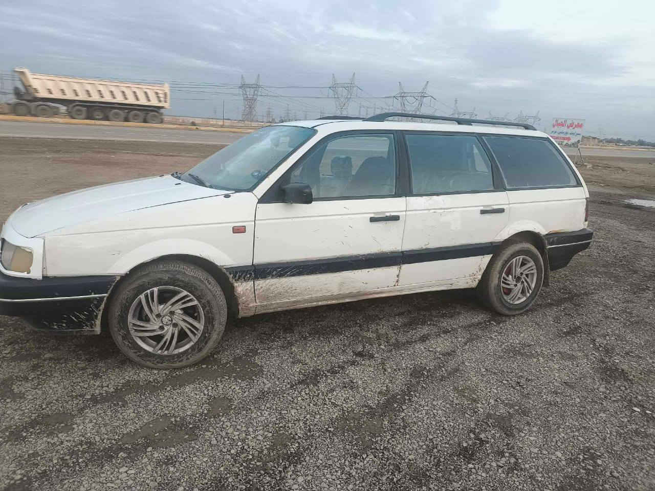 السلام عليكم
فولكس واكن موديل ٩٢ سياره ممصبوغه بلاديه 

جاهزه كير ومكينه كفاله لا تنقيص ولا تبخير خير من الله جاهزه من كلشي ماعدا شويه نقوصات دشمه البوب شويه تعبانه والدرايم شفت بي صوت بلستداره للاستفسار اكثر ***********/اثير  مكان ديالى قضاء. الخالص / ***********/ اسيا
