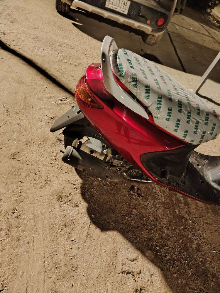 فراشه كامله للبيع ماعدا الباتري كامله سلف هندر اشاير هورن لايت بك لايت نقص باتري فقط عنوان البصره ابو الخصيب حمدان بصف جامع القدس رقمي *********** الشراي فقط يخابر البصرة, العراق
