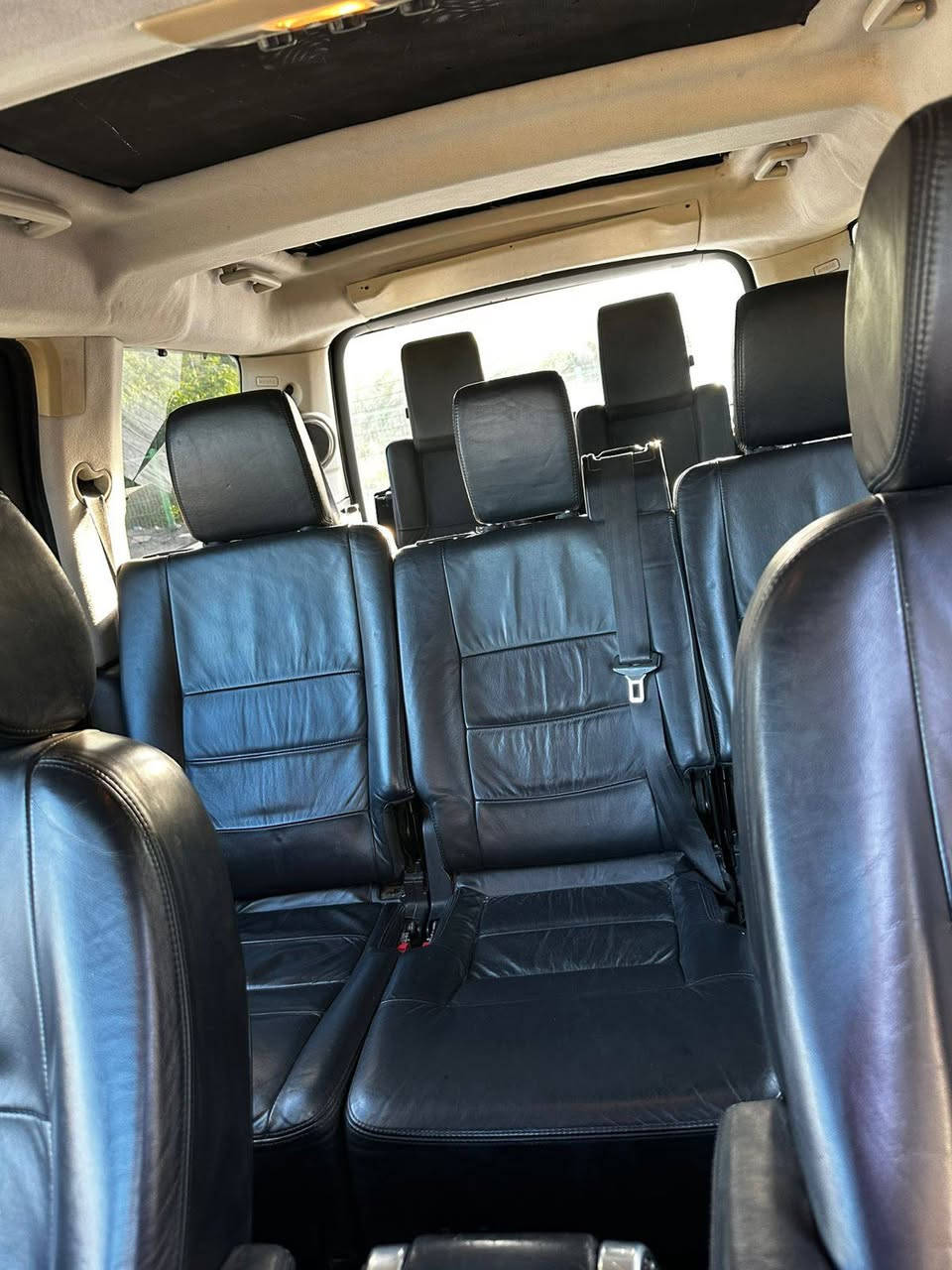 سلام عليكم شباب لاند روفر سياره كله شركه كفاله من كلشي عده شويه صبغ يم لقبق بازين كد عشرين سانتيم فول موصفات أو كله شركه مابيهه نقص محراك عادي مو سوبر موصفاته فول سعر ١١٠ موبيل *********** بغداد, العراق
