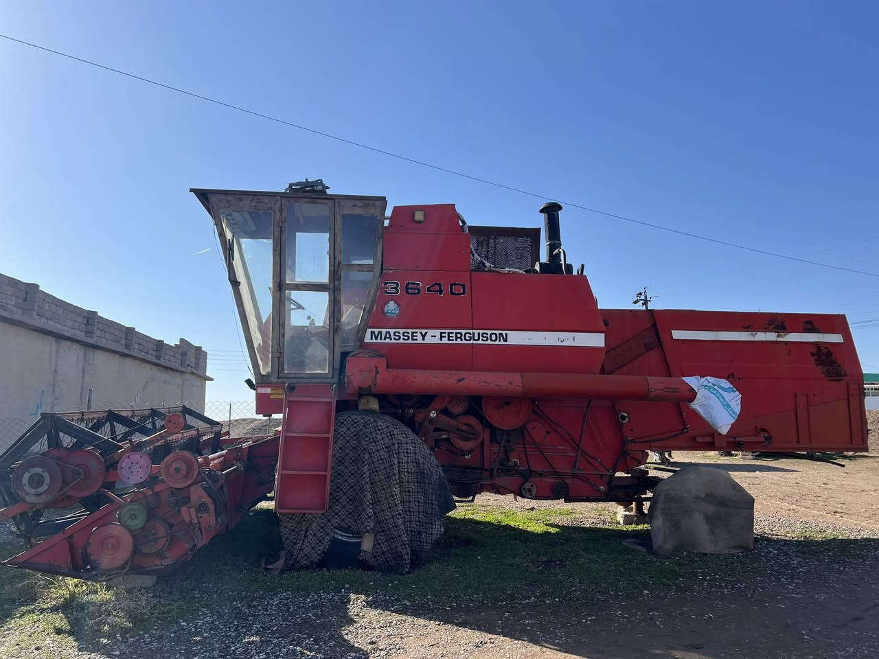 للبیع حاصودە فرکسن مودیل ٩٠رقم نینوا تاخم تایرات جدید ***********مابی لحیم  
عنوان بردرش
