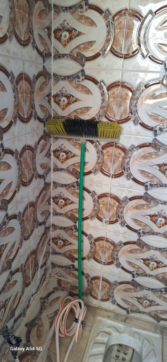 دار للبيع / المساحه ٧٢م واجهه٦ نزال ١٢
ملك صرف زراعي/طابقين ونص
مدخلين/ارضي خدمات خارجيه وصاله وحولي(مطبخ)
وغرفه نوم وخدمات
ط١/غرفتين نوم وخدمات
ط٢/غرفه نوم وسطح
بغداد /السريدات الجديده 
السعر/١٣٠ مليون
***********
